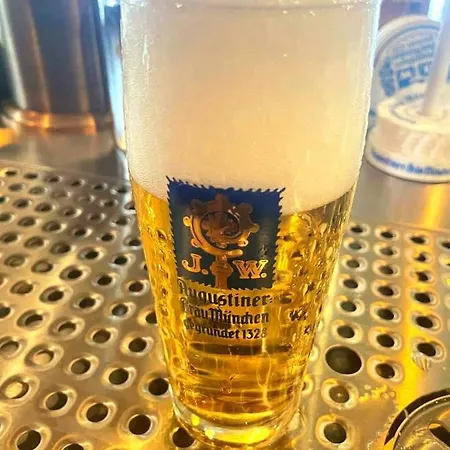 Bayerischer Hof 2*