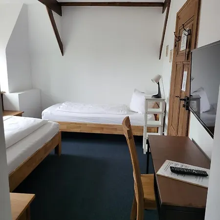 Bayerischer Hof Hotel 2*