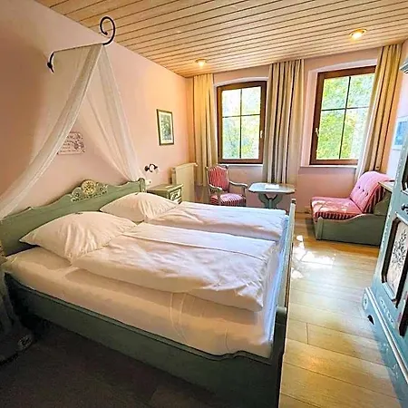 Отель Bayerischer Hof