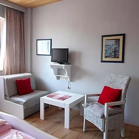 Bayerischer Hof מלון 2*