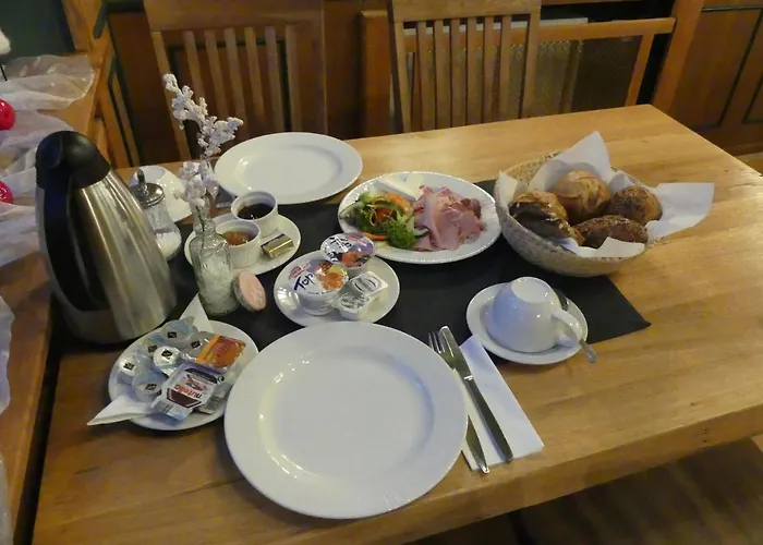 Bayerischer Hof Hotell 2*