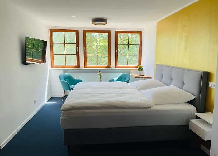 Bayerischer Hof Hotell 2*